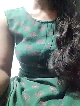 rituporna2004 online show from February 16, 2025, 3:27 pm