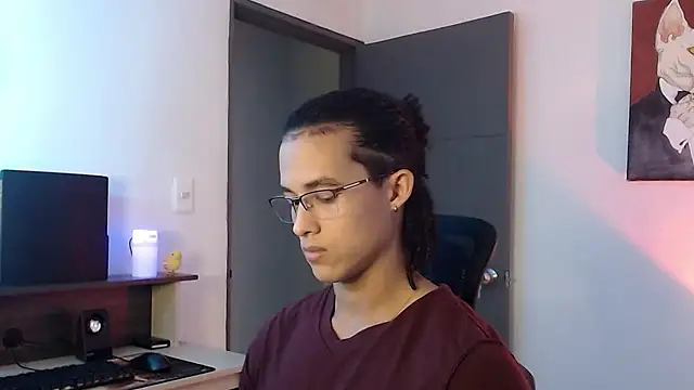 Snapshot of alejo_x3 chatting on February 17, 2025, 10:58 pm alejo x3 online show from February 17, 2025, 10:58 pm