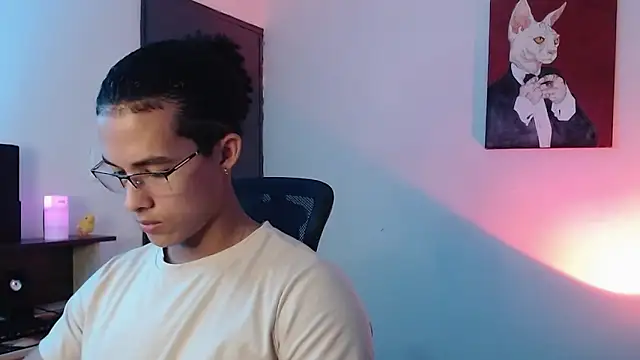 Snapshot of alejo_x3 chatting on February 27, 2025, 7:34 am alejo x3 online show from February 27, 2025, 7:34 am