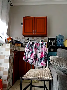 Babez show online show from April 10, 2026, 7:13 am