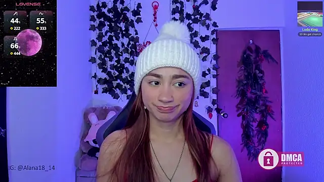 Snapshot of Alana_Pherson chatting on December 30, 2024, 6:09 am Alana Pherson online show from December 30, 2024, 6:09 am