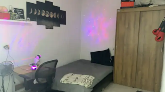 Kisan Smith online show from October 25, 2025, 2:52 am