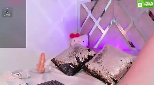 LauryMoons online show from February 20, 2025, 10:48 pm