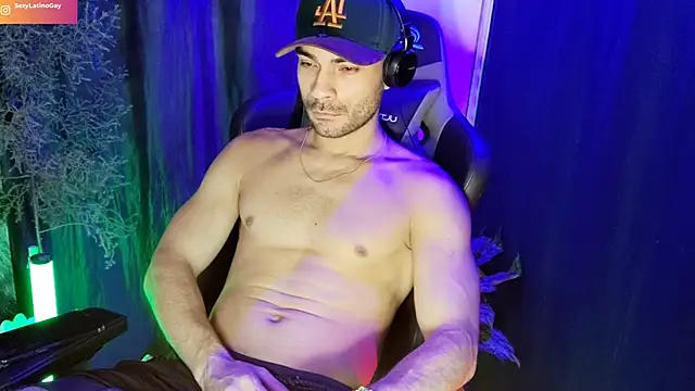 sexyboycolombi4 online show from March 17, 2025, 7:57 am