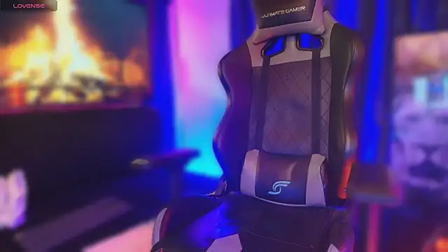 sexyboycolombi4 online show from October 15, 2025, 11:05 pm