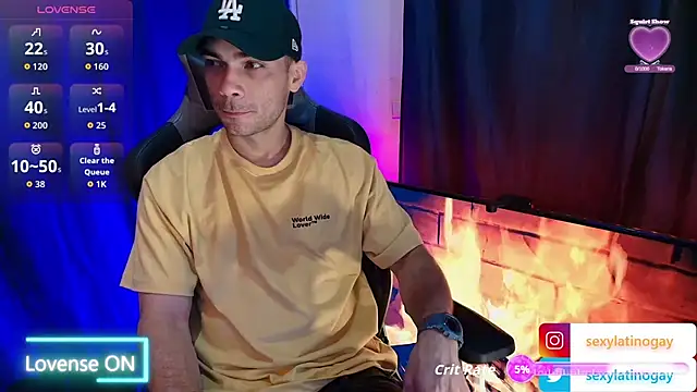 Snapshot of sexyboycolombi4 chatting on April 2, 2026, 9:56 pm sexyboycolombi4 online show from April 2, 2026, 9:56 pm