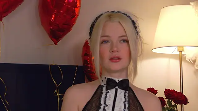 MilaDemies online show from January 5, 2025, 3:32 am