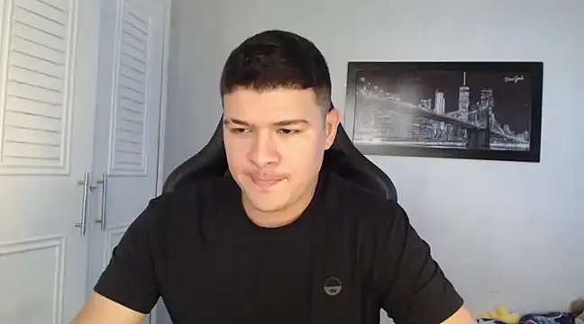 Plug Control online show from January 3, 2025, 9:05 pm