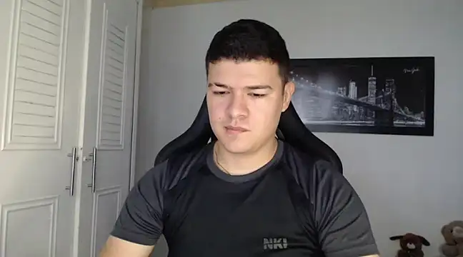 Plug Control online show from January 8, 2025, 1:20 pm