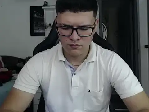 Plug Control online show from March 22, 2025, 5:41 pm