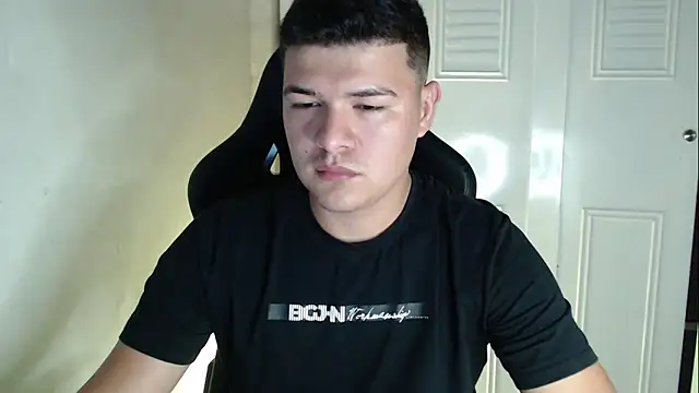 Plug Control online show from September 24, 2025, 4:16 am