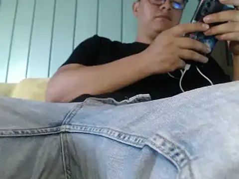 Plug Control online show from March 27, 2026, 8:52 pm