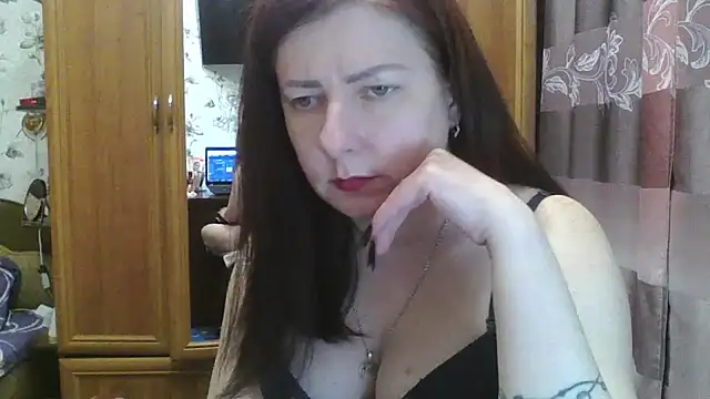 Snapshot of SophieNightAh chatting on January 10, 2025, 2:02 pm SophieNightAh online show from January 10, 2025, 2:02 pm
