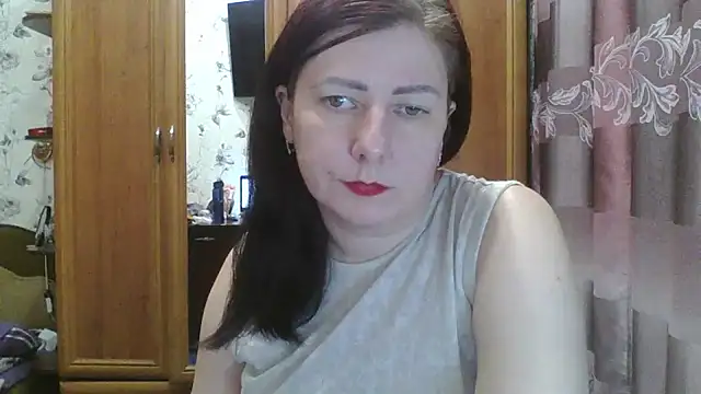Snapshot of SophieNightAh chatting on January 17, 2025, 5:30 pm SophieNightAh online show from January 17, 2025, 5:30 pm