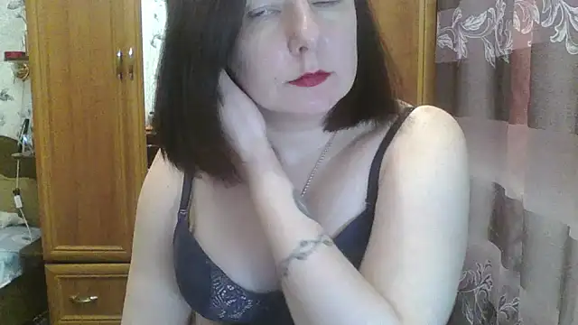 Snapshot of SophieNightAh chatting on March 2, 2025, 7:02 pm SophieNightAh online show from March 2, 2025, 7:02 pm
