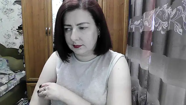 Snapshot of SophieNightAh chatting on September 13, 2025, 12:27 pm SophieNightAh online show from September 13, 2025, 12:27 pm
