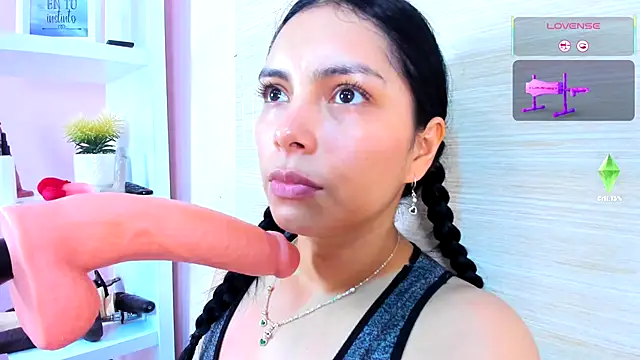 evelinn belen online show from September 15, 2025, 12:16 pm