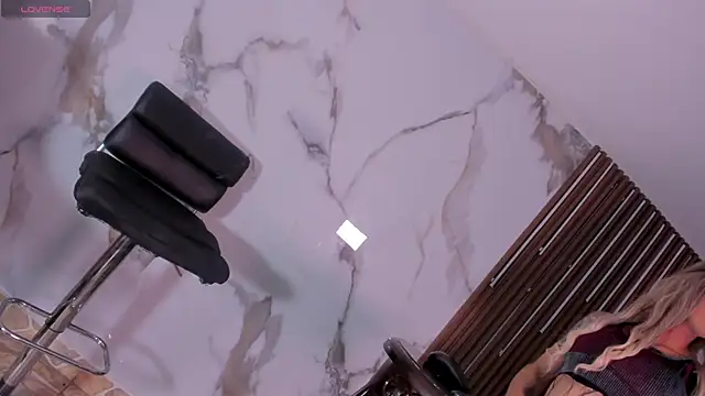 MissIvanna online show from December 28, 2024, 6:17 am