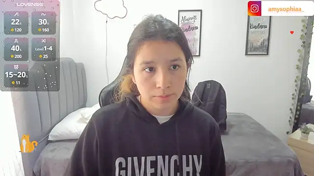 Amy joones online show from January 17, 2025, 1:56 pm