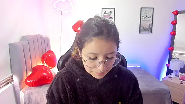 Amy joones online show from February 14, 2025, 1:40 pm