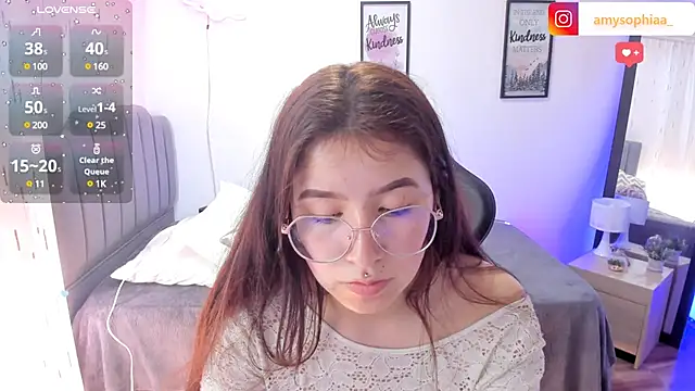 Amy joones online show from March 18, 2025, 4:48 pm