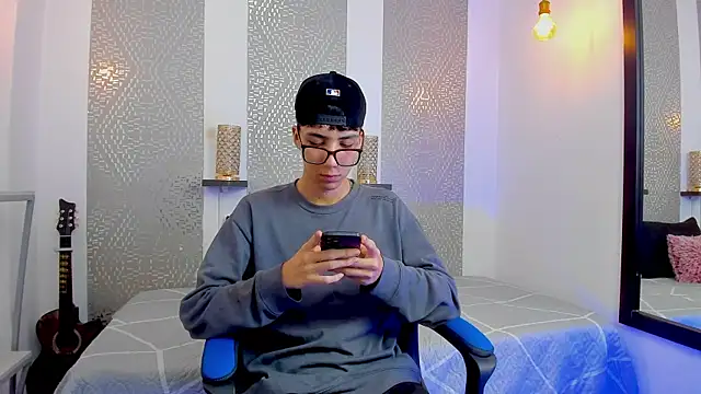 Nikolay Gregori online show from February 4, 2025, 4:15 am