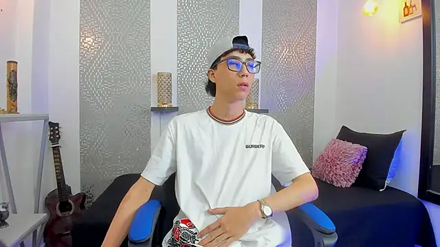 Nikolay Gregori online show from February 26, 2025, 4:03 am