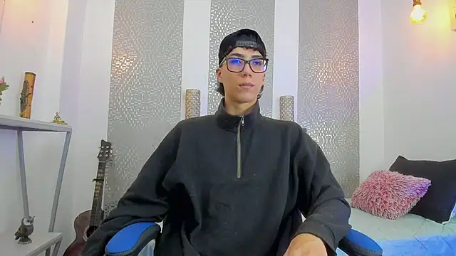 Nikolay Gregori online show from March 18, 2025, 10:14 am