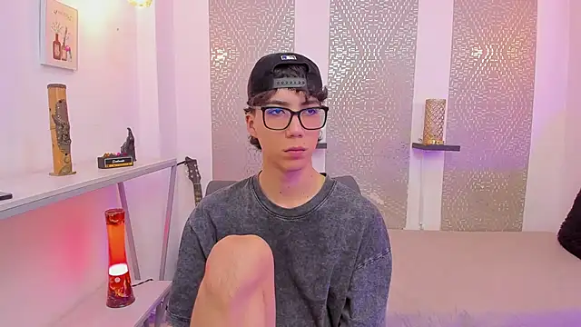 Nikolay Gregori online show from September 29, 2025, 4:39 am