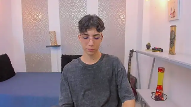 Nikolay Gregori online show from October 31, 2025, 4:24 am