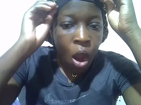 Snapshot of miss_tash chatting on December 14, 2025, 8:02 pm miss tash online show from December 14, 2025, 8:02 pm