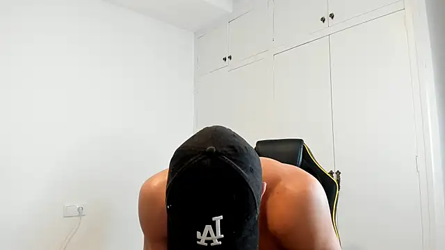 dan01  online show from January 22, 2025, 9:57 am