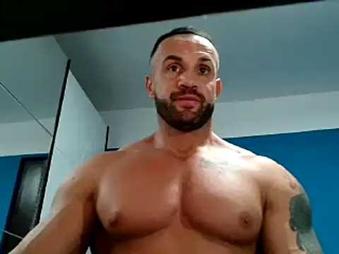Snapshot of Magnificmuscles89 chatting on December 14, 2024, 12:44 pm Magnificmuscles89 online show from December 14, 2024, 12:44 pm