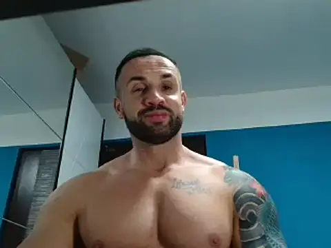 Snapshot of Magnificmuscles89 chatting on February 5, 2025, 10:22 pm Magnificmuscles89 online show from February 5, 2025, 10:22 pm
