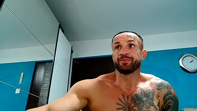 Snapshot of Magnificmuscles89 chatting on September 27, 2025, 11:10 pm Magnificmuscles89 online show from September 27, 2025, 11:10 pm