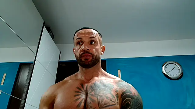 Snapshot of Magnificmuscles89 chatting on October 1, 2025, 10:43 am Magnificmuscles89 online show from October 1, 2025, 10:43 am