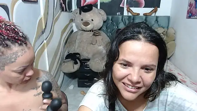 manzanahot9 online show from July 14, 2026, 12:22 pm