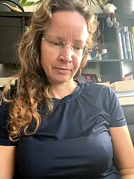 AnnikaRose online show from October 22, 2025, 7:30 am