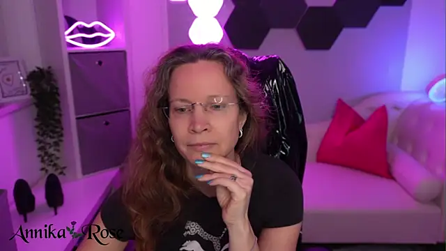 AnnikaRose online show from February 22, 2026, 12:26 pm