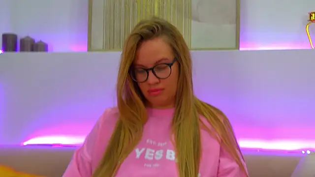 MariaNeumann online show from February 10, 2025, 1:24 am