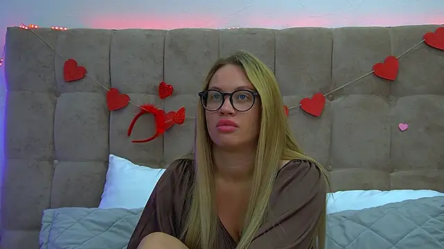 MariaNeumann online show from February 18, 2025, 6:26 am