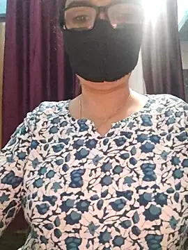 Aishwaryaa 69 online show from October 2, 2025, 4:19 am