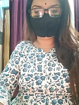 Aishwaryaa 69 online show from November 10, 2025, 9:19 am