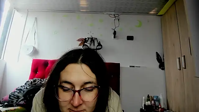 Sweet-Suck69 online show from January 5, 2025, 7:17 pm