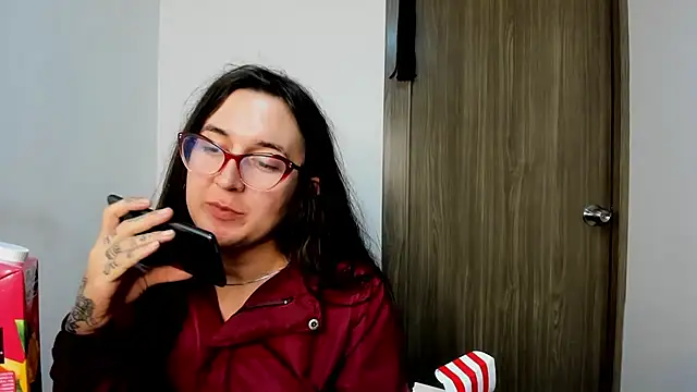 Sweet-Suck69 online show from February 24, 2025, 4:49 am