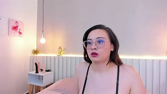 naughtylesbians   online show from March 6, 2025, 3:13 am