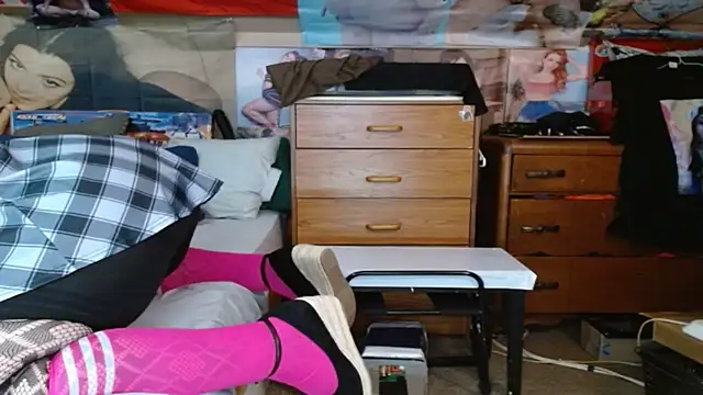 cosmicjones online show from January 6, 2026, 7:34 am