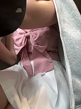 Lami Mi online show from March 8, 2025, 8:00 am