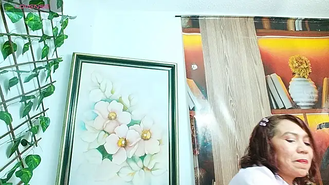 dannamomcerrat online show from September 14, 2025, 8:41 pm