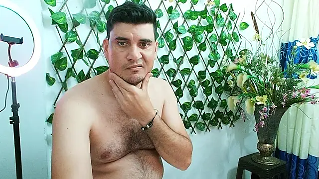 dannamomcerrat online show from September 27, 2025, 12:04 am